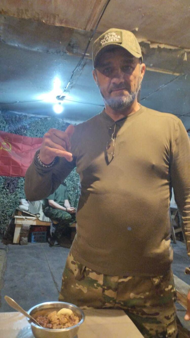  42763868  , 49 ,    