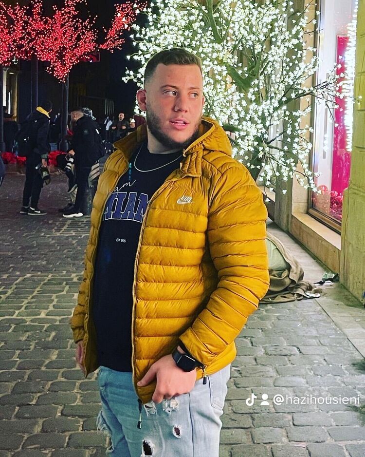  33769858  Husei j is, 25 ,    Beirut