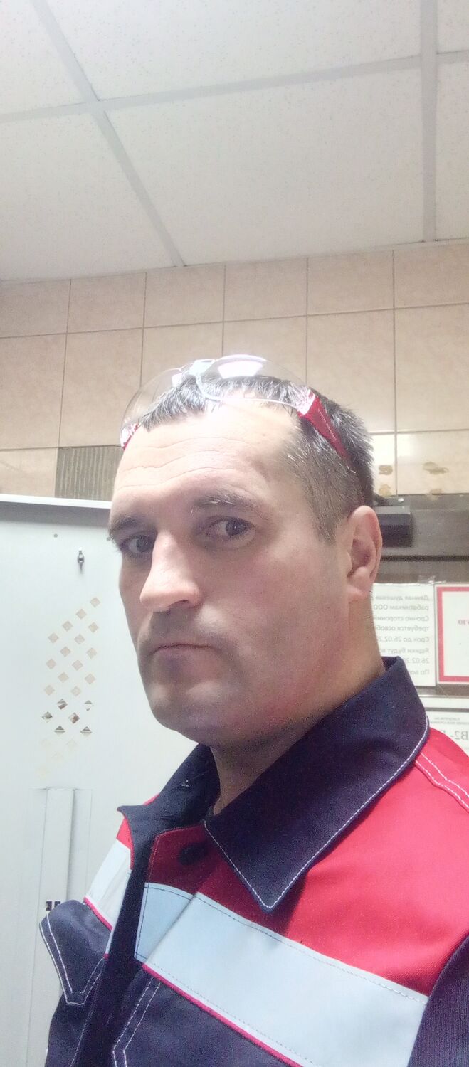  33084748  , 40 ,    
