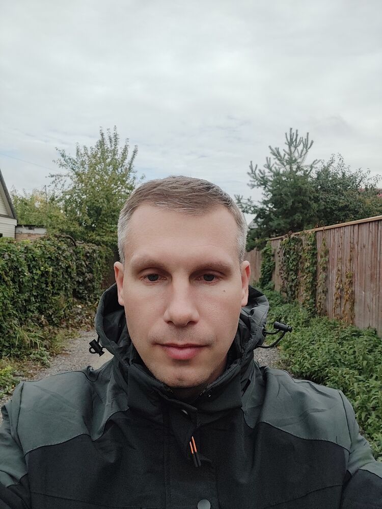  ,   Alex, 37 ,   ,   