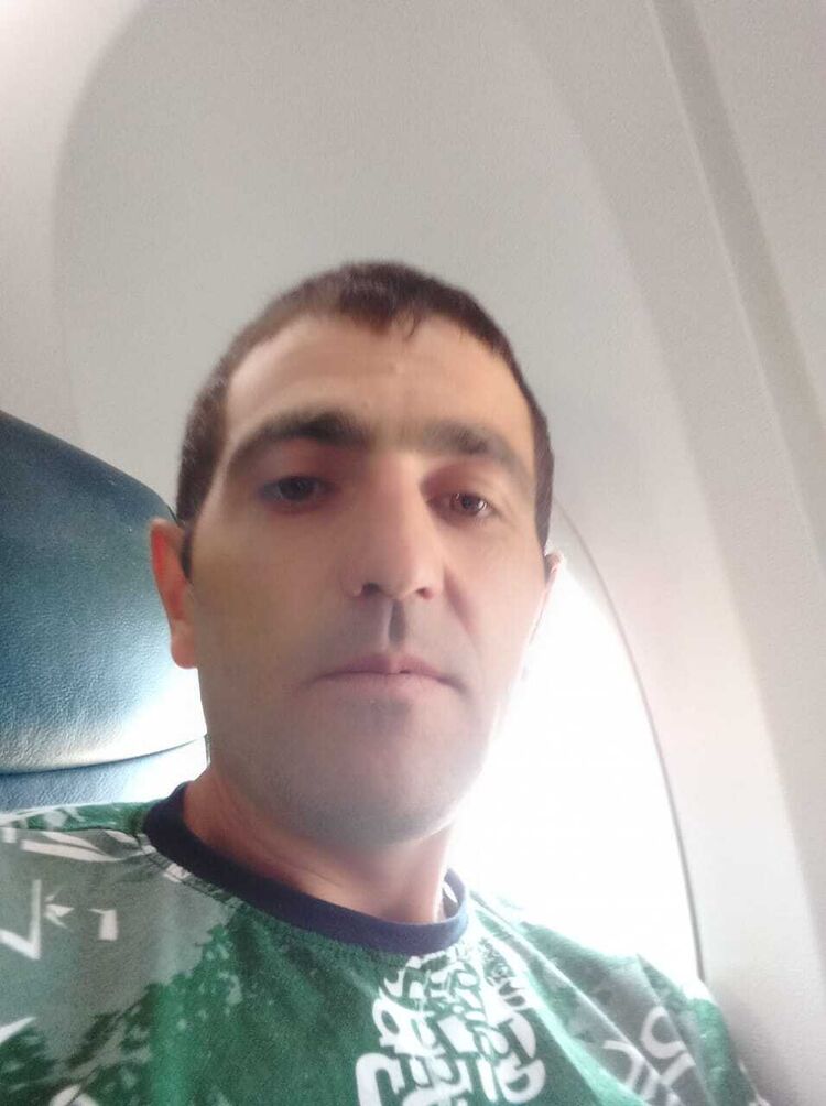  44025888  , 34 ,    