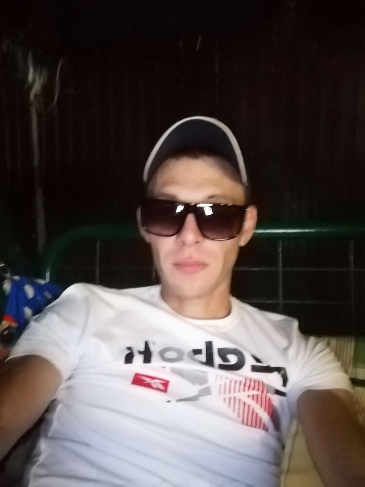  29936878  , 37 ,    