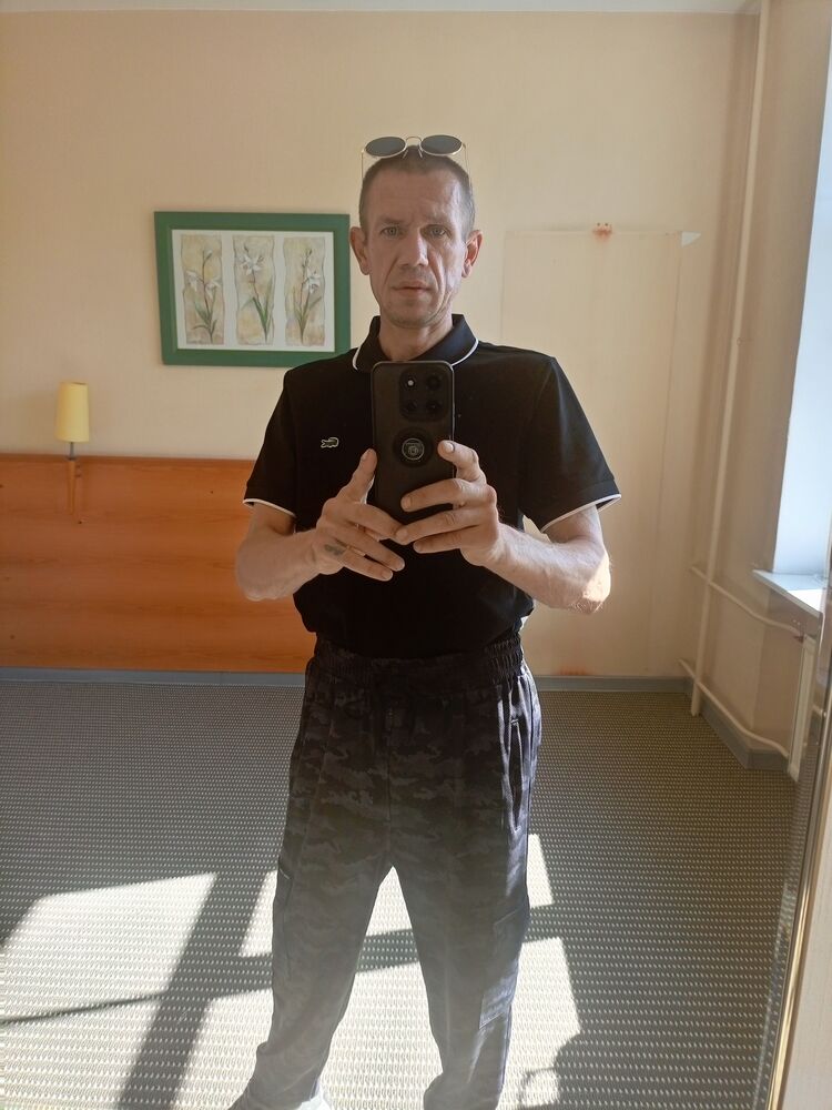  53025058  , 44 ,    -