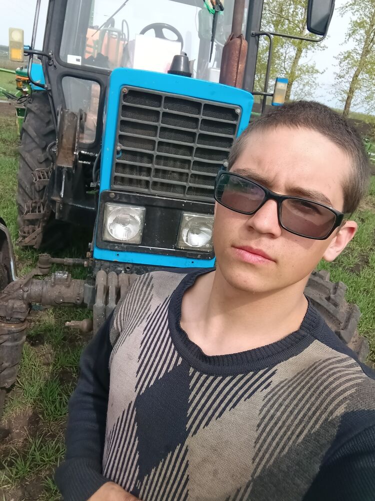  48589348  , 21 ,    