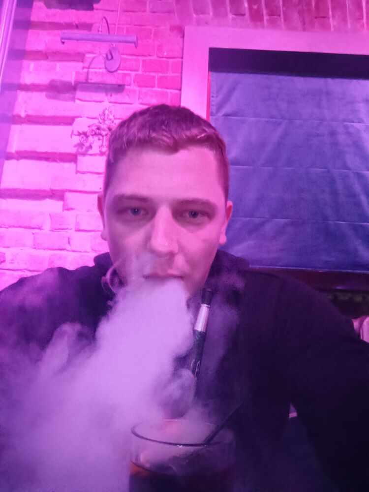  37738868  , 24 ,    