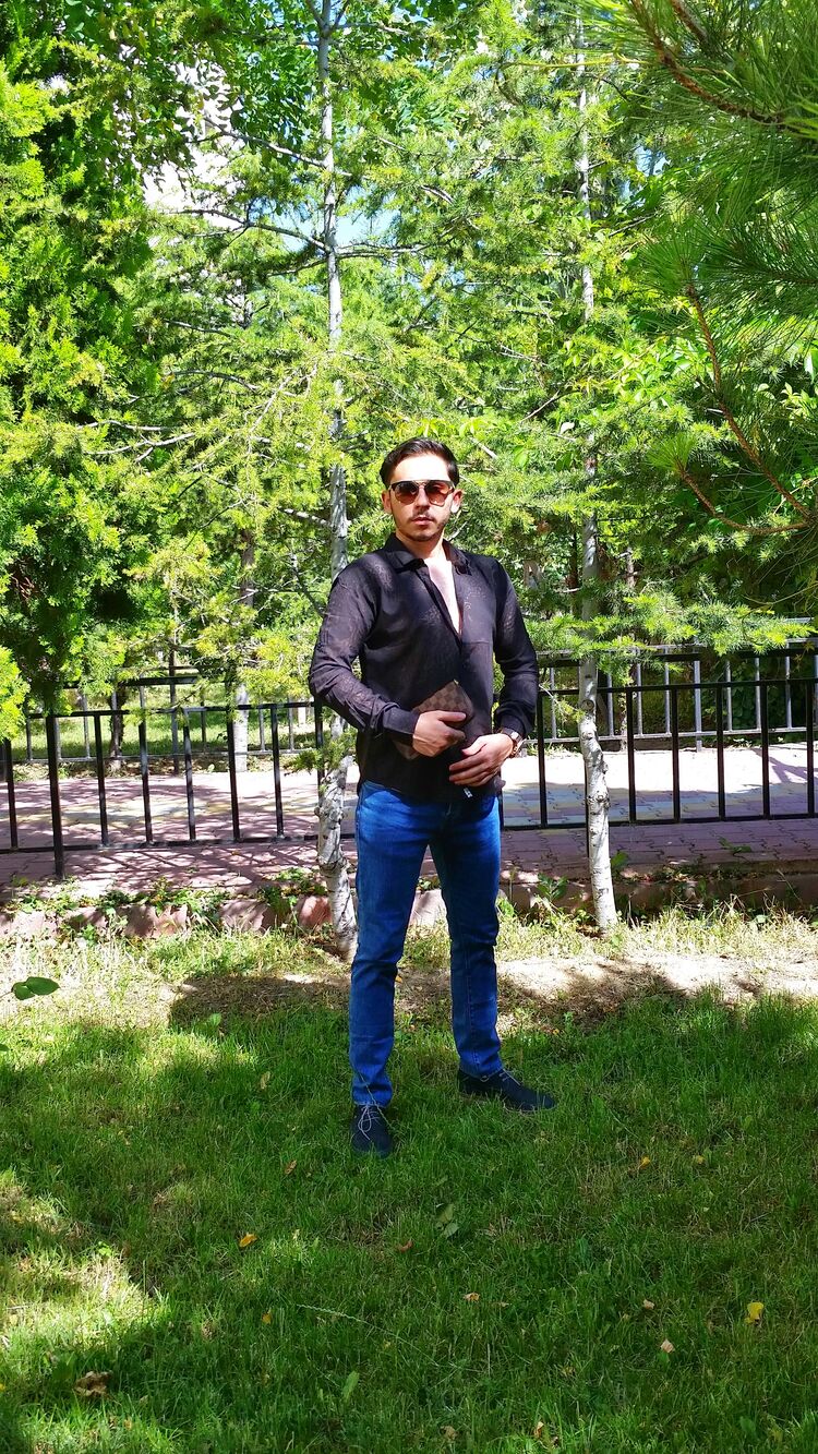  27218408  Servet, 31 ,    