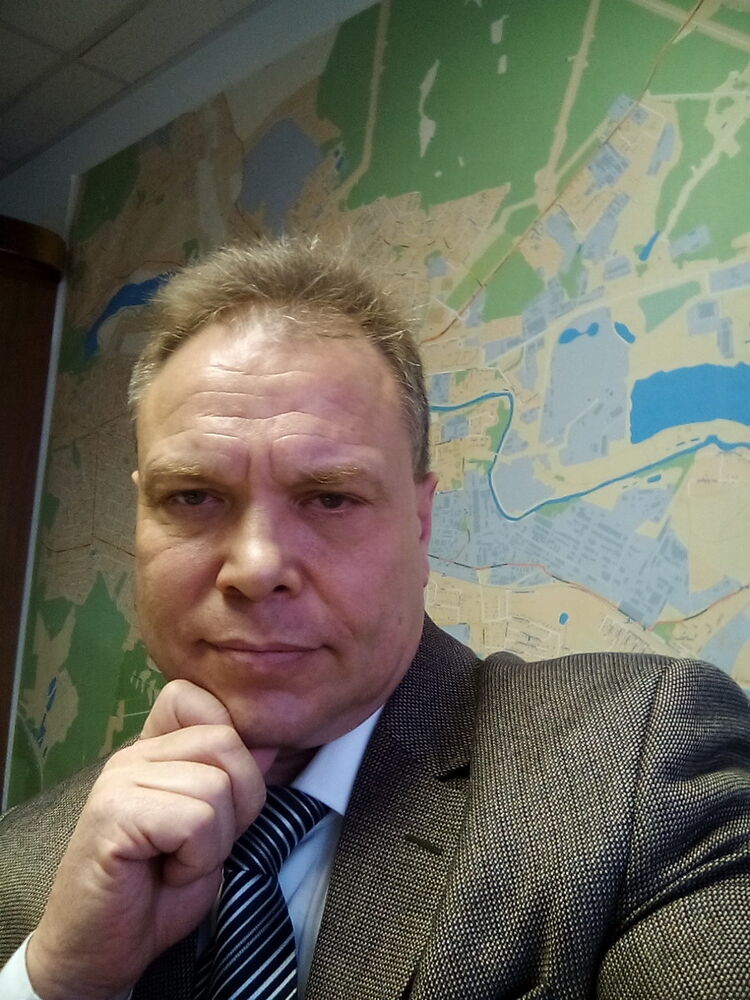  ,   Oleg, 52 ,   