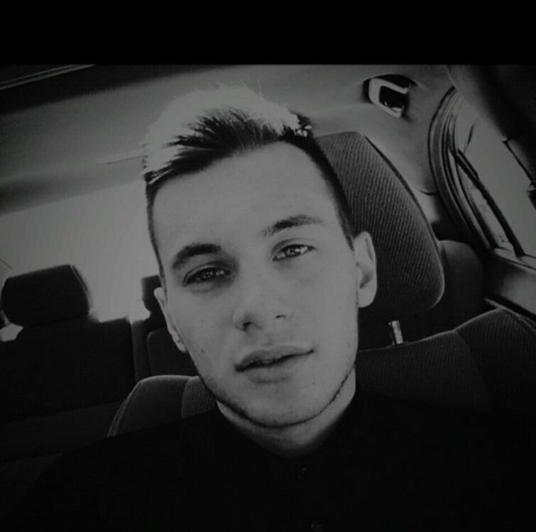  36794768  Alex, 29 ,    
