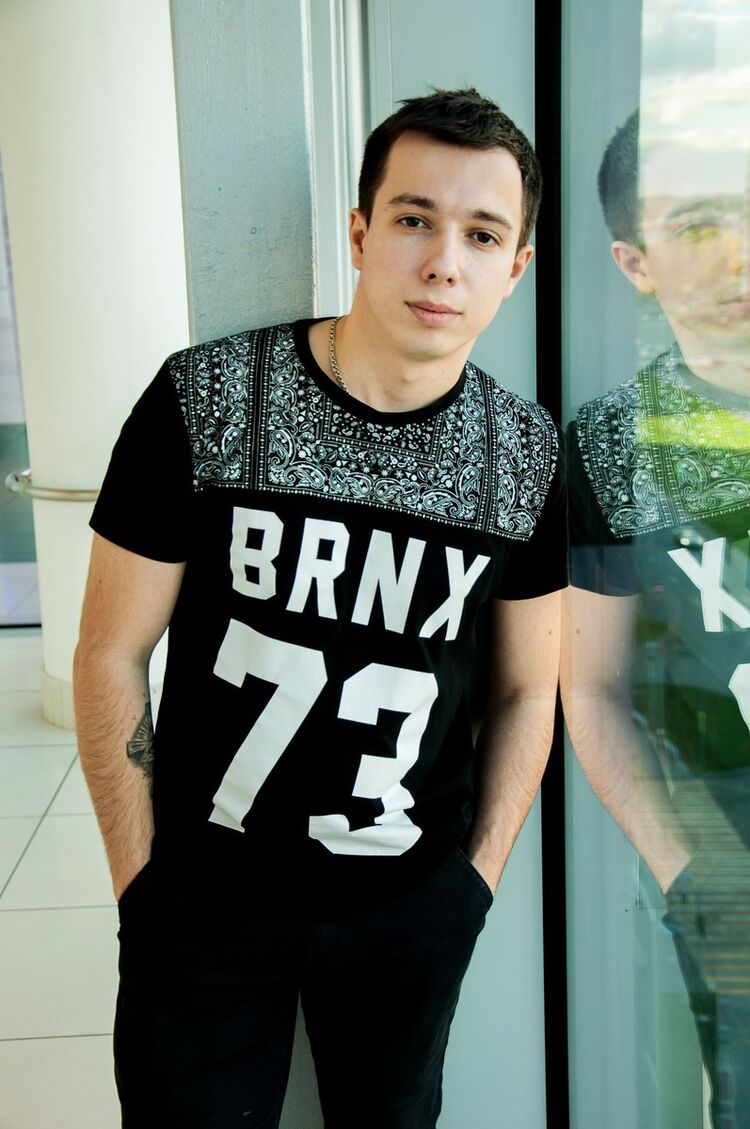 ���� 9243408 ������� ���������, 32 ����, ���� ���������� � ������