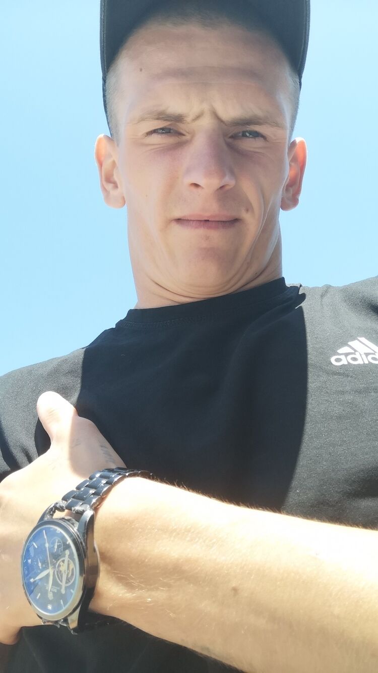  52339228  , 24 ,    