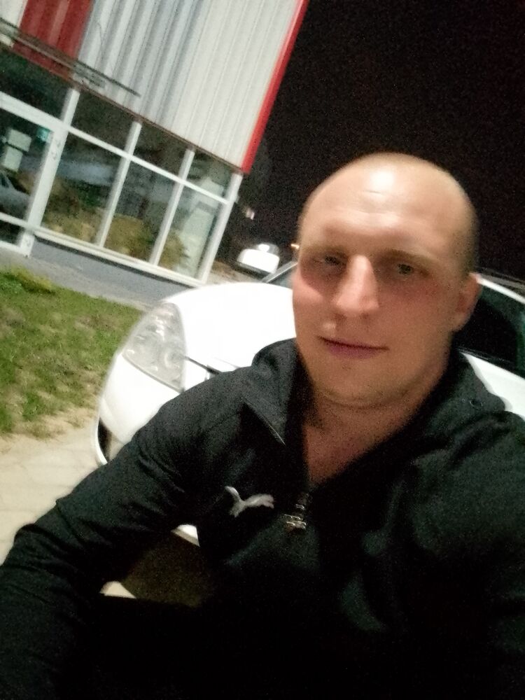  ,   Alexander, 27 ,   ,   