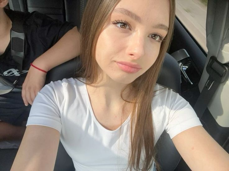  52835068  , 23 ,    -