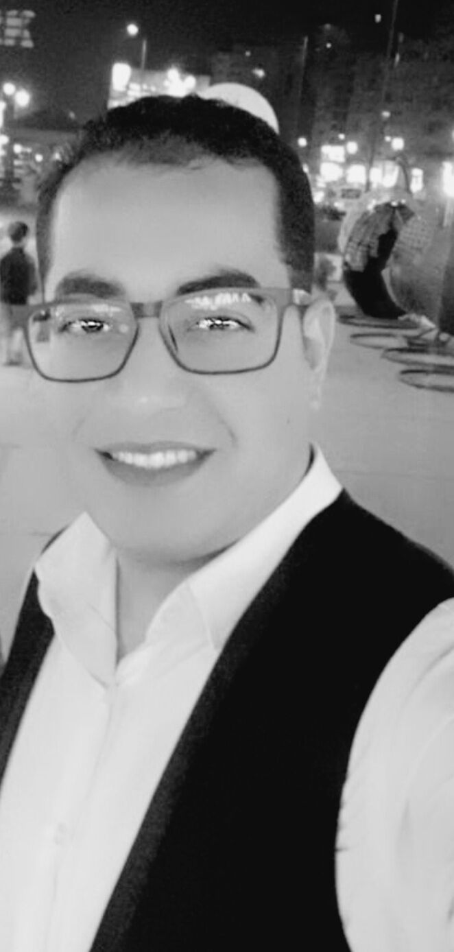  ,   Madoo, 32 ,   ,   