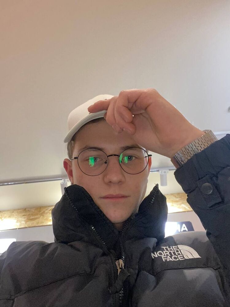 ���� 31821298 ����� �������, 22 ����, ���� ���������� � ��������