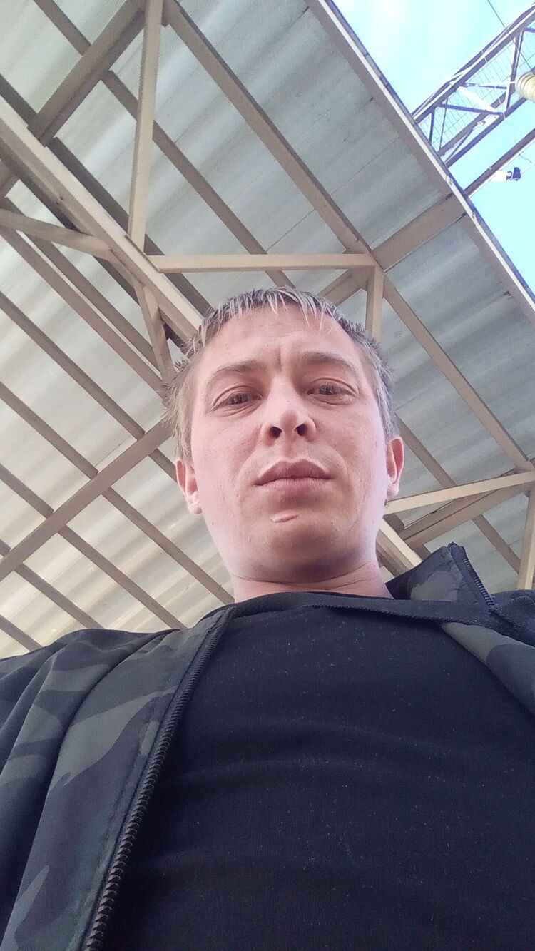  46173438  ˸, 35 ,    