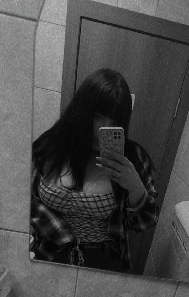  46951828  , 27 ,    