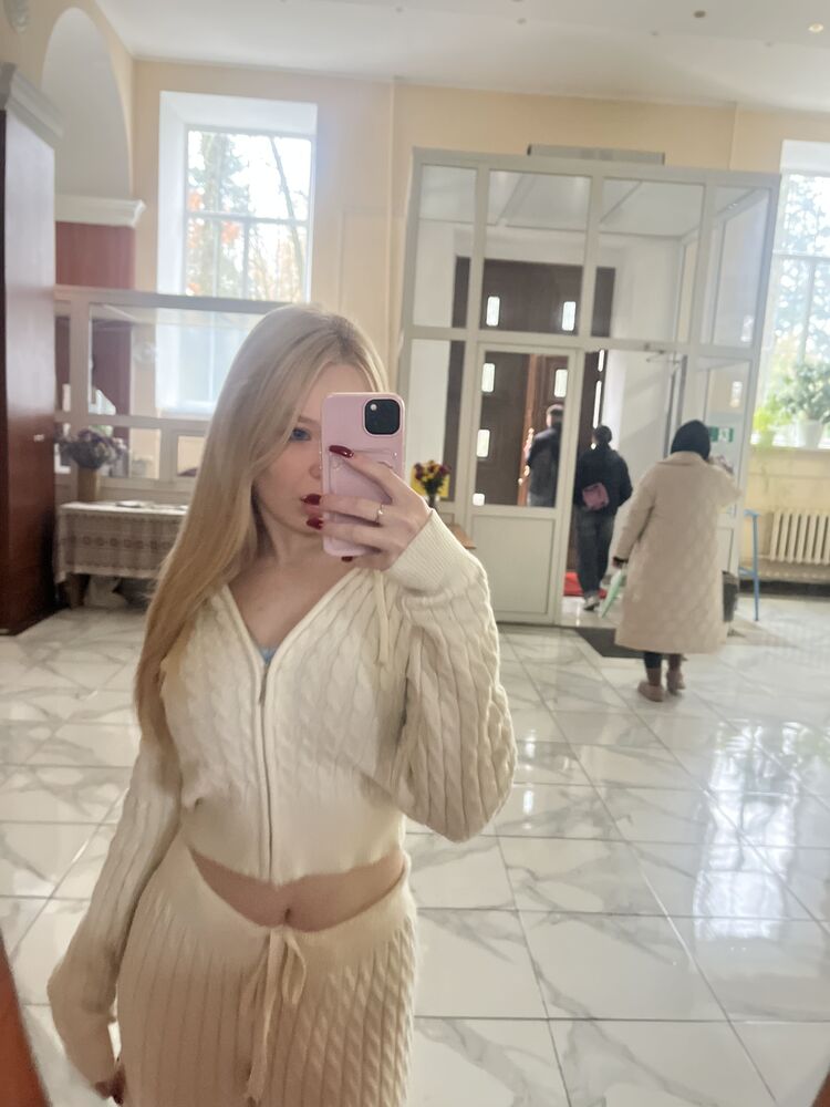  ,   Nastyusha, 18 ,   ,   