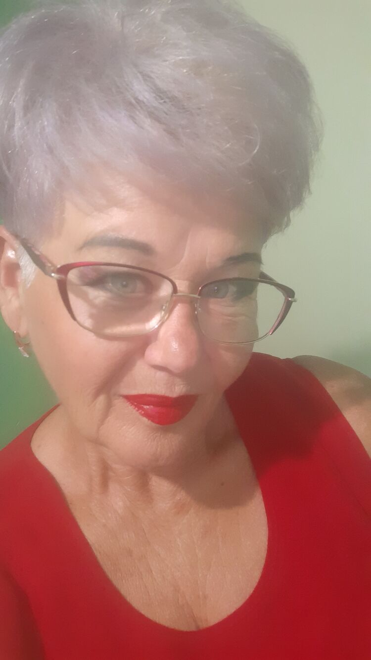  45340718  Larisa, 62 ,    