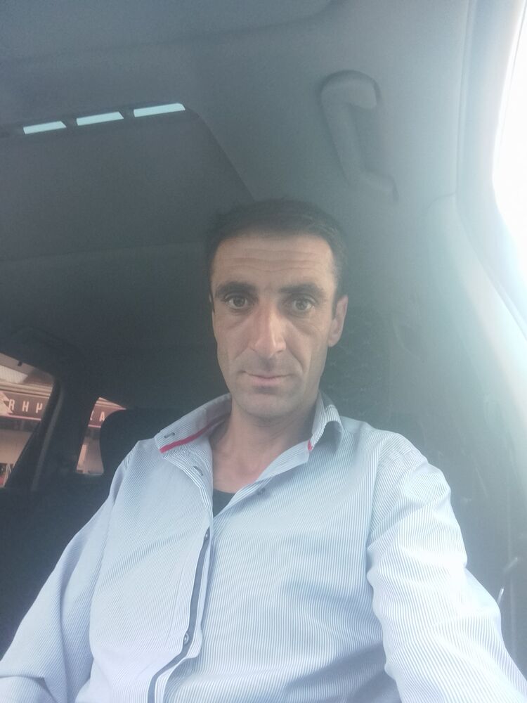  44732948  Arshavir, 35 ,    
