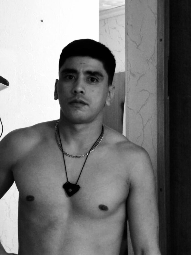  23818378  Alan, 31 ,    