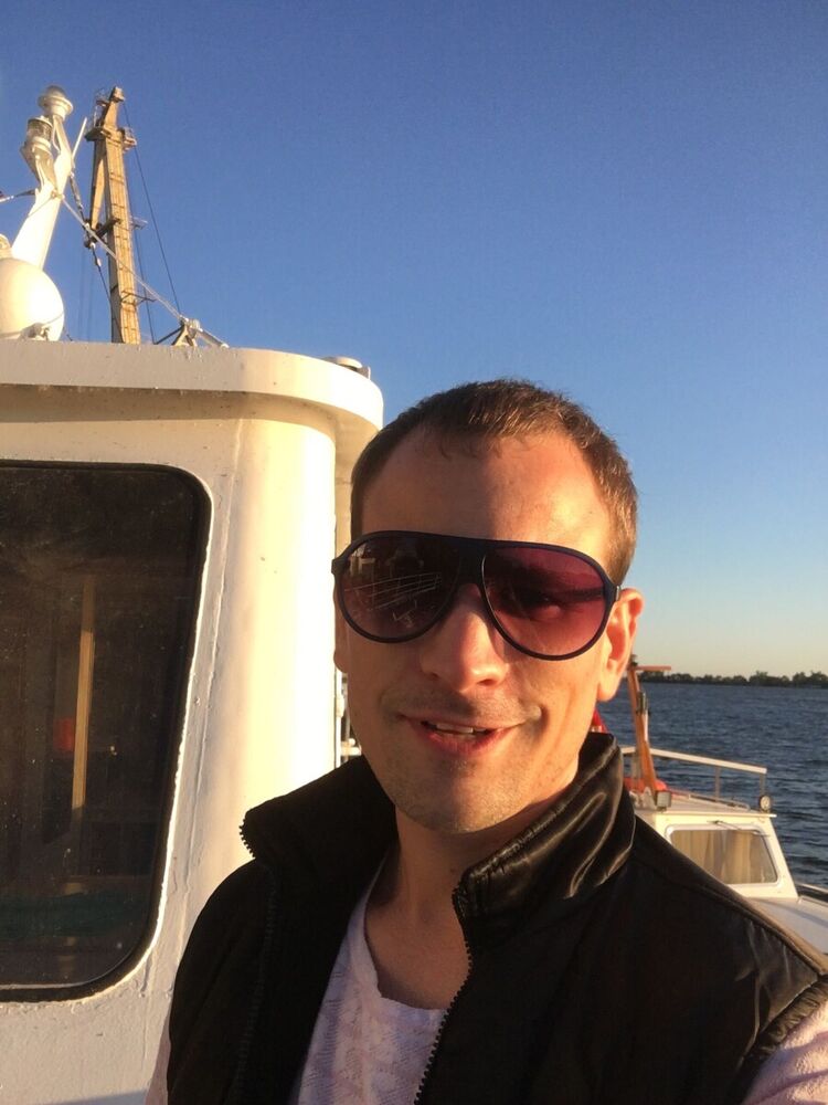  ,   Roma, 37 ,   ,   