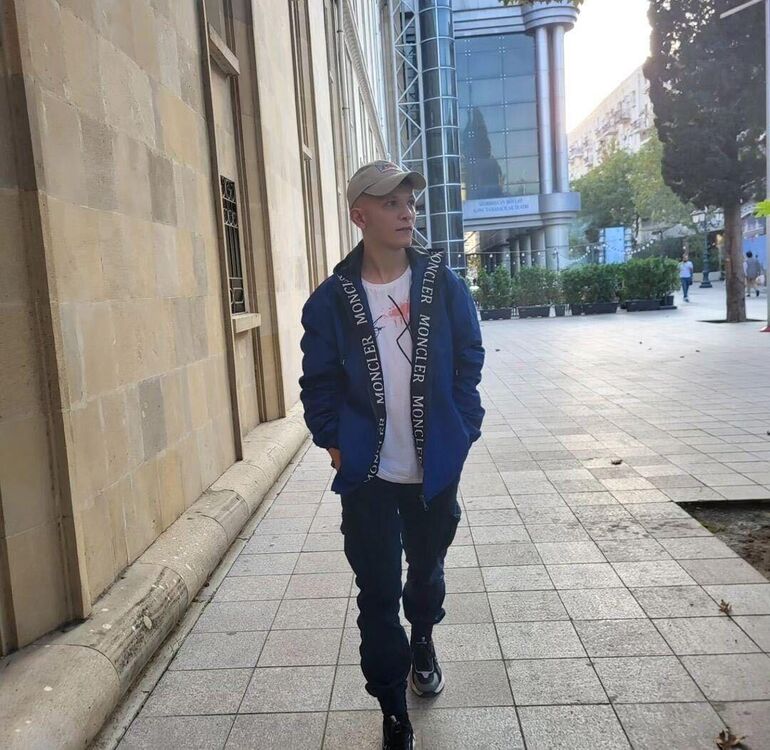  46580828  , 29 ,    