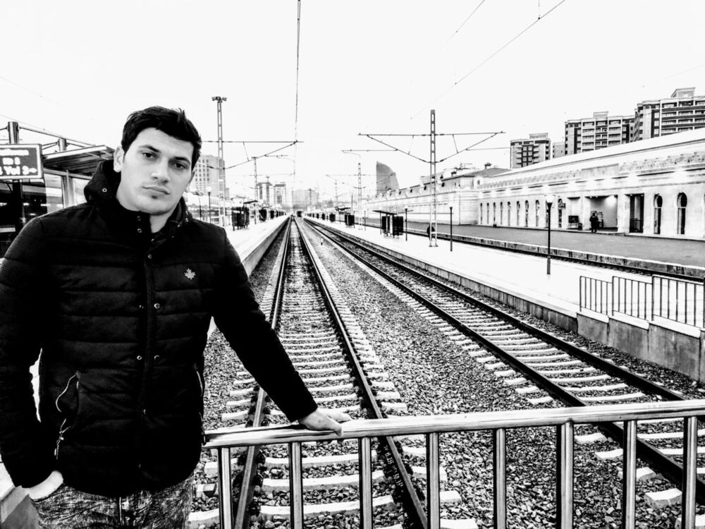 ,   Huseyn, 30 ,   ,   , c 