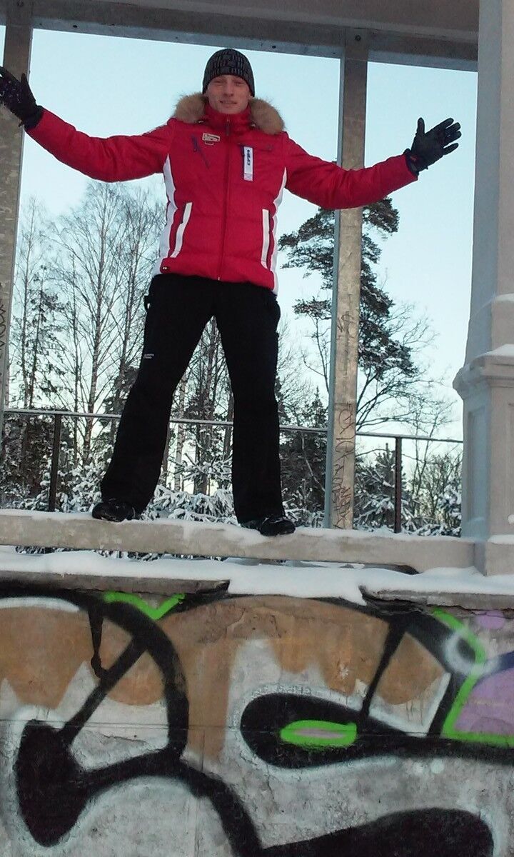  ,   Jevgeni, 39 ,   ,   , c 