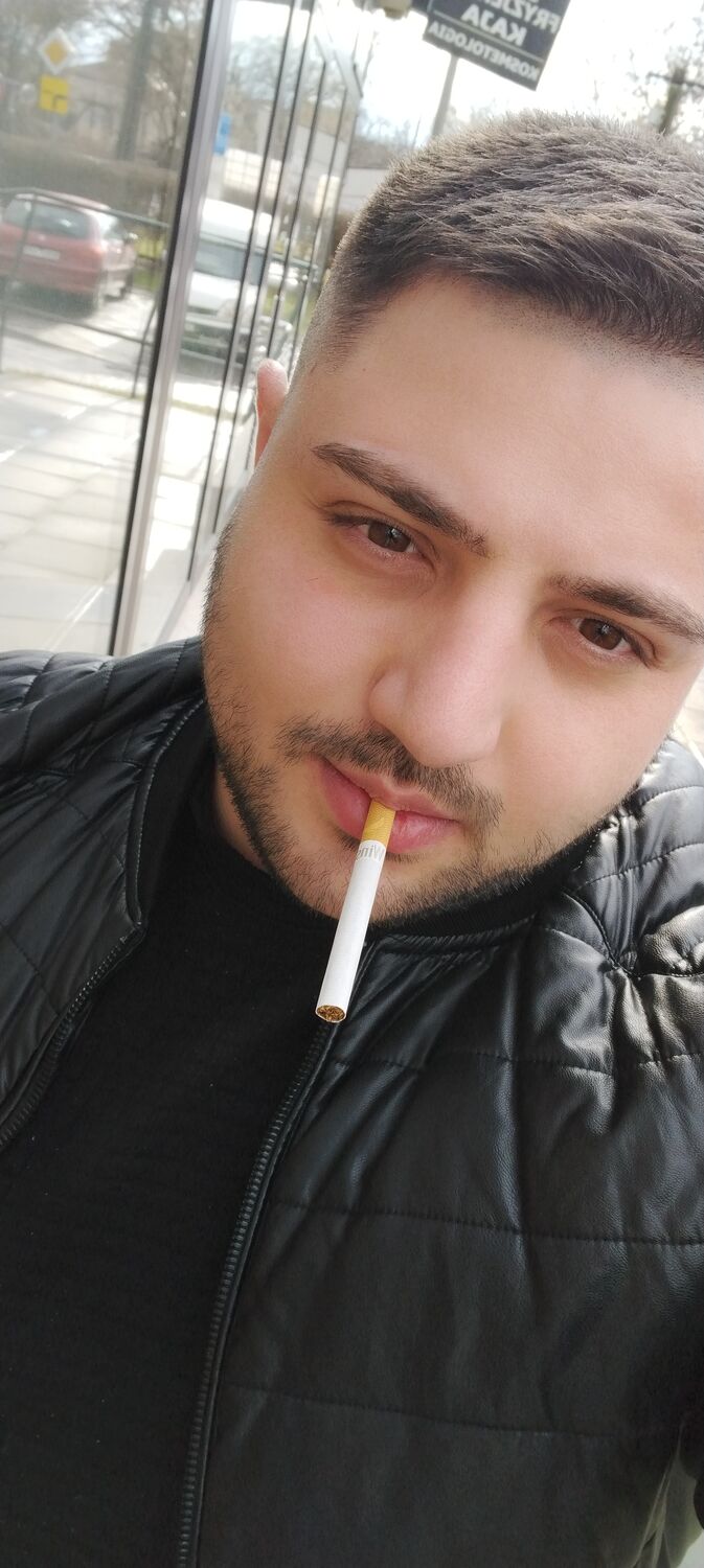  34733088  Gio, 31 ,    