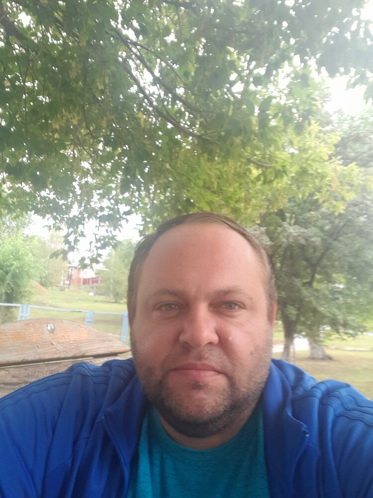  ,   Alex, 41 ,   ,   , c 