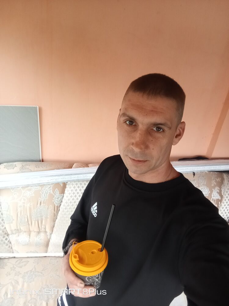  45804668  Oleg, 38 ,    