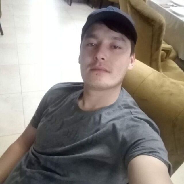  40168358  Azat, 31 ,    