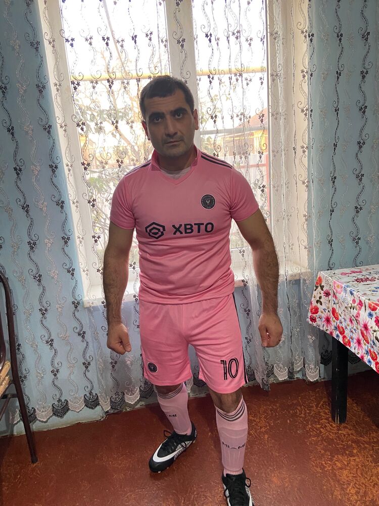  44283848   , 38 ,    --