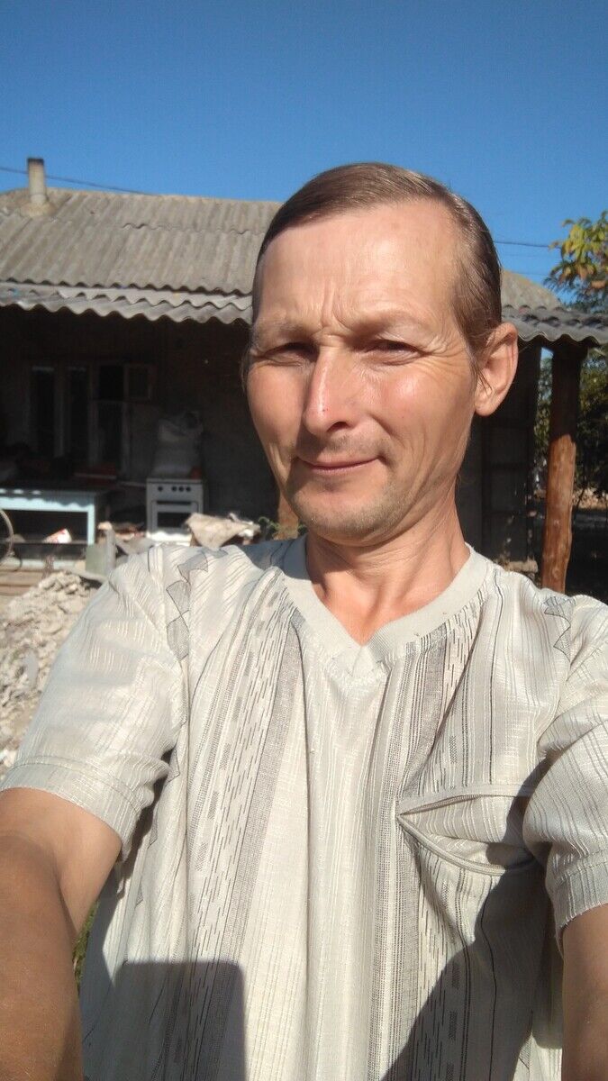  21099548  Marian, 50 ,    