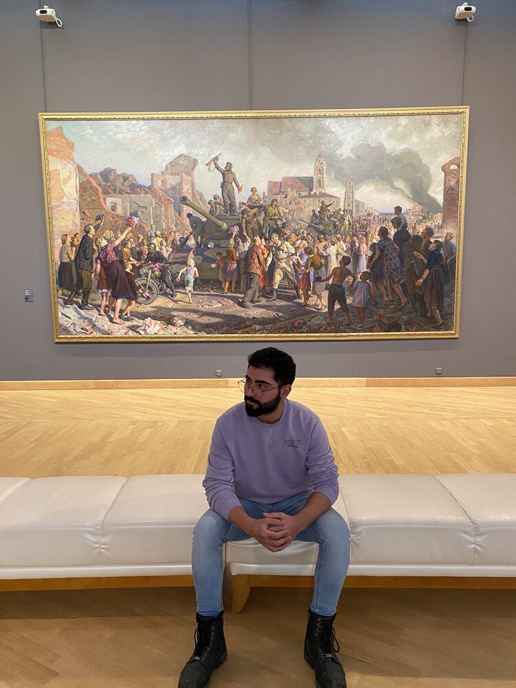  49928558  , 26 ,    