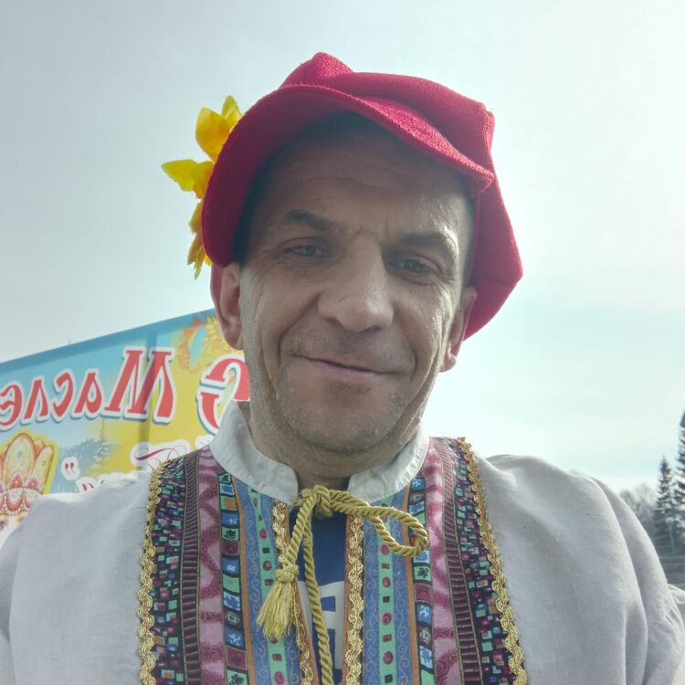  46988708  , 44 ,    
