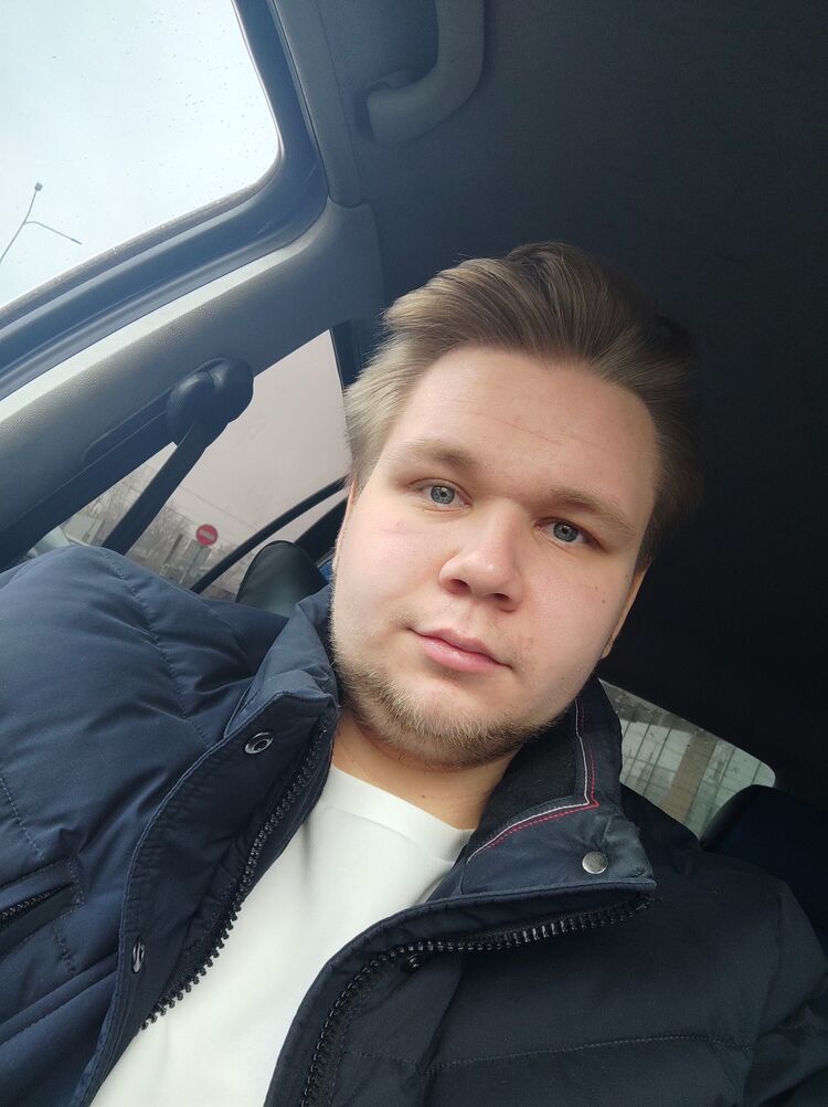  30459908  Konstantin, 25 ,    