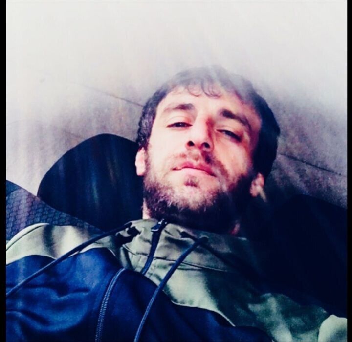  39042458  , 37 ,    