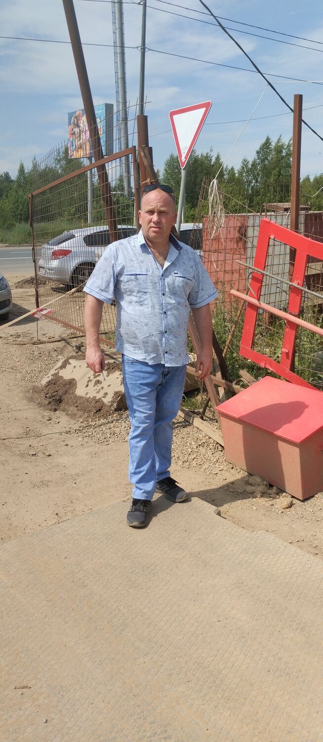  ,   Viktor, 43 ,   ,   , c , 