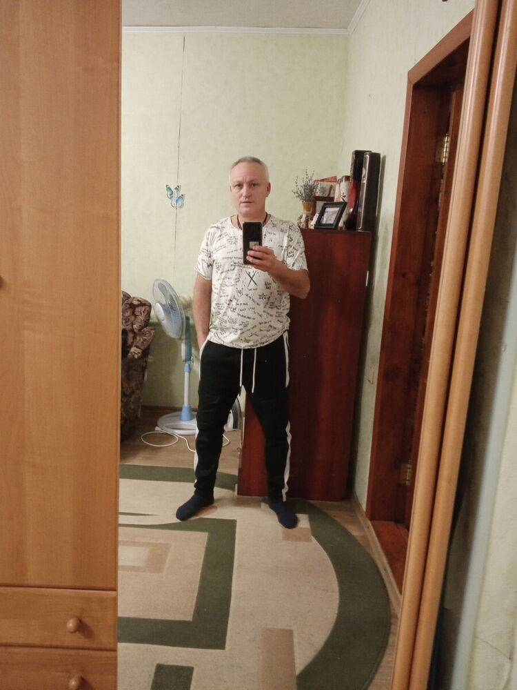  22221168  , 61 ,    