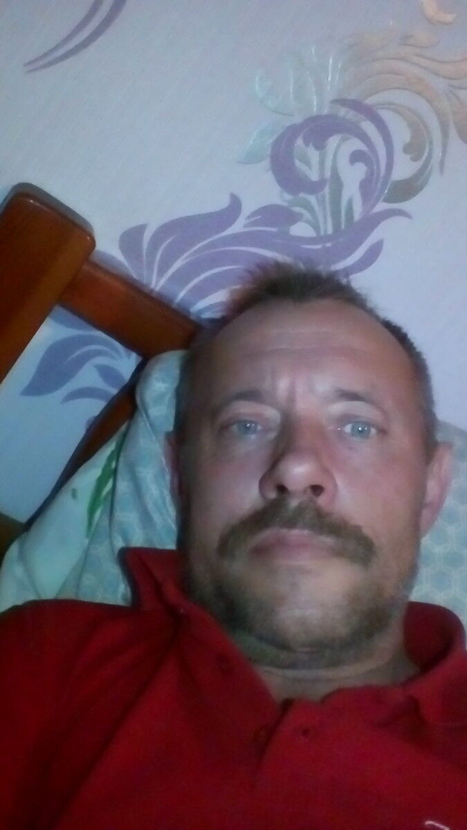  ,   Yury, 52 ,   ,   , c 