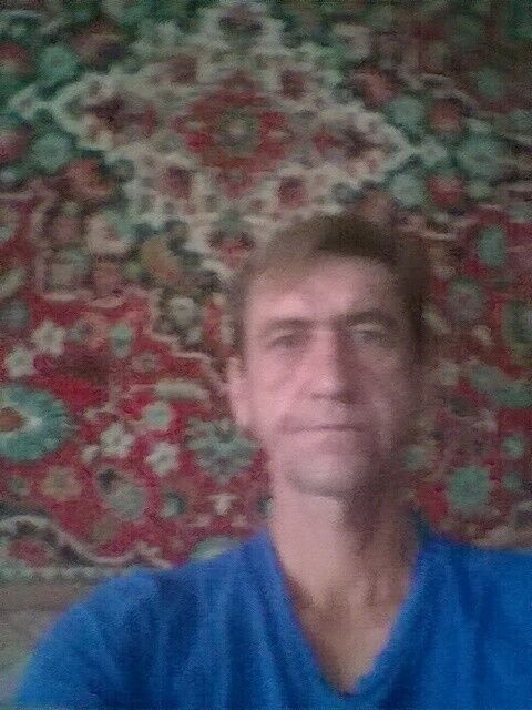  8333038  , 48 ,    