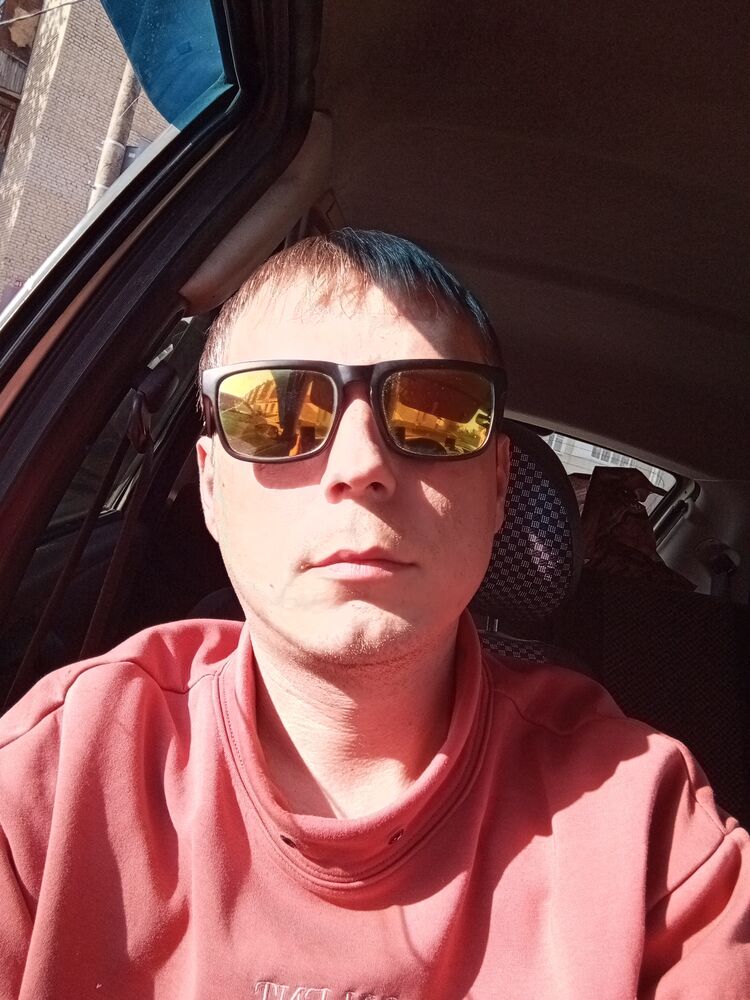  46570898  Sergey, 35 ,    