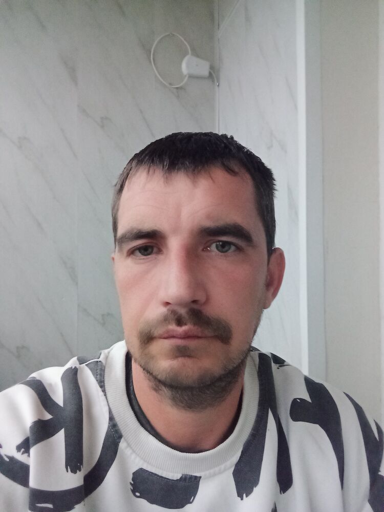  46853858  , 36 ,    