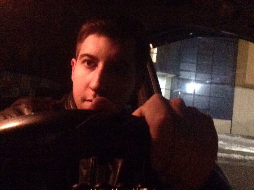  ,   Alex, 32 ,   ,   , c , 