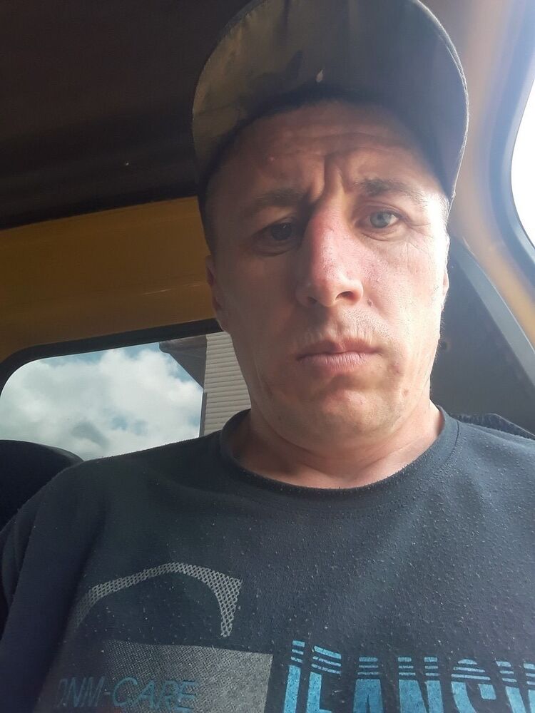  16222068  Aleksey, 43 ,    