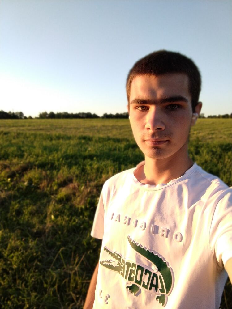  53437738  Nikita, 20 ,    