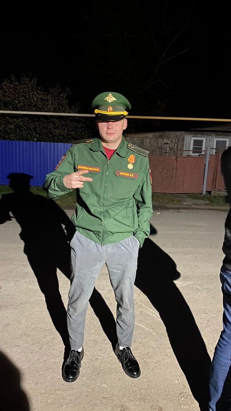  --,   , 22 ,   ,   
