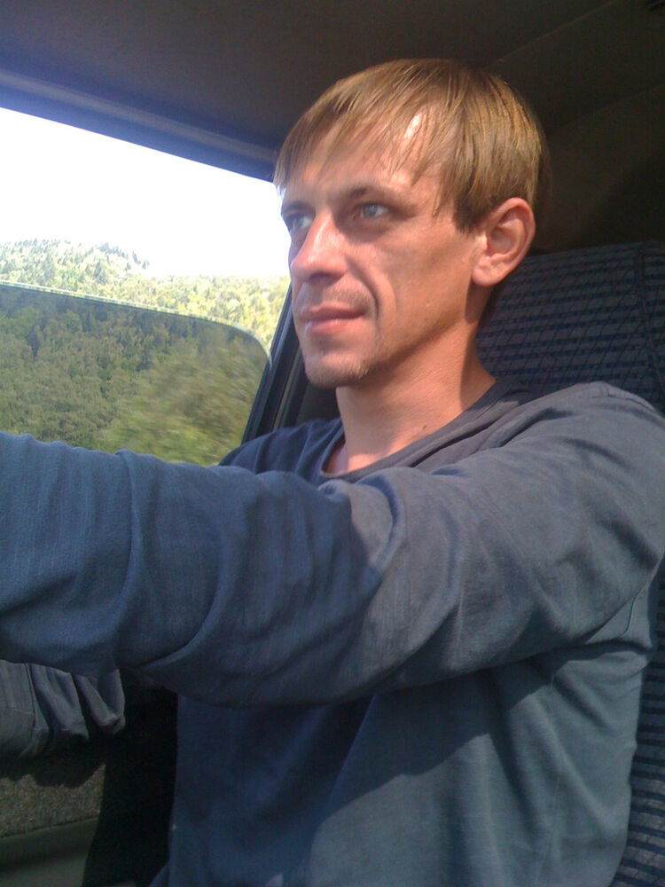  ,   Alex, 48 ,   