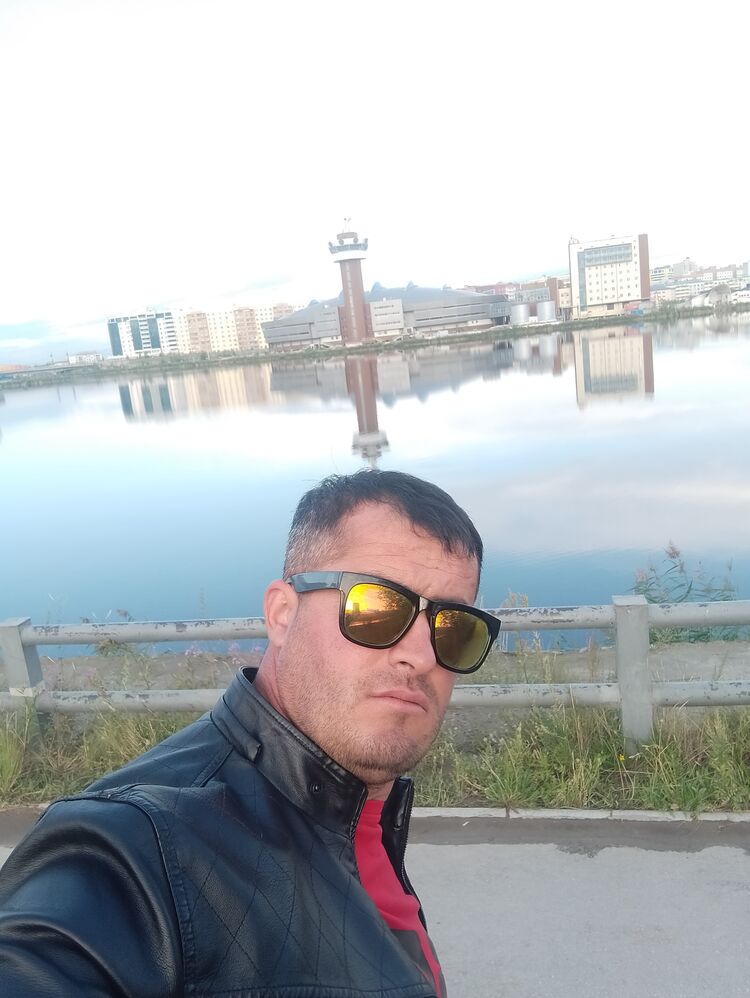  44507728  , 39 ,    